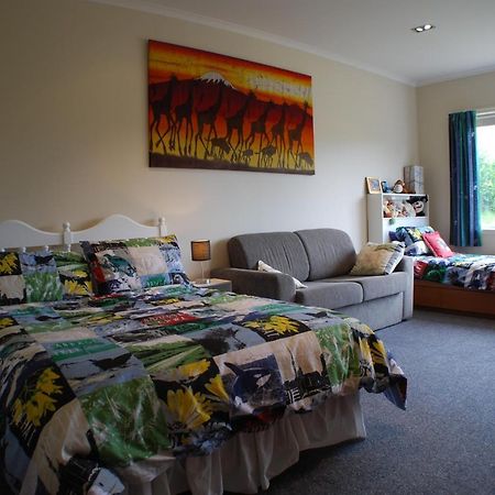 Sandcastle Bnb Ruakaka Bagian luar foto