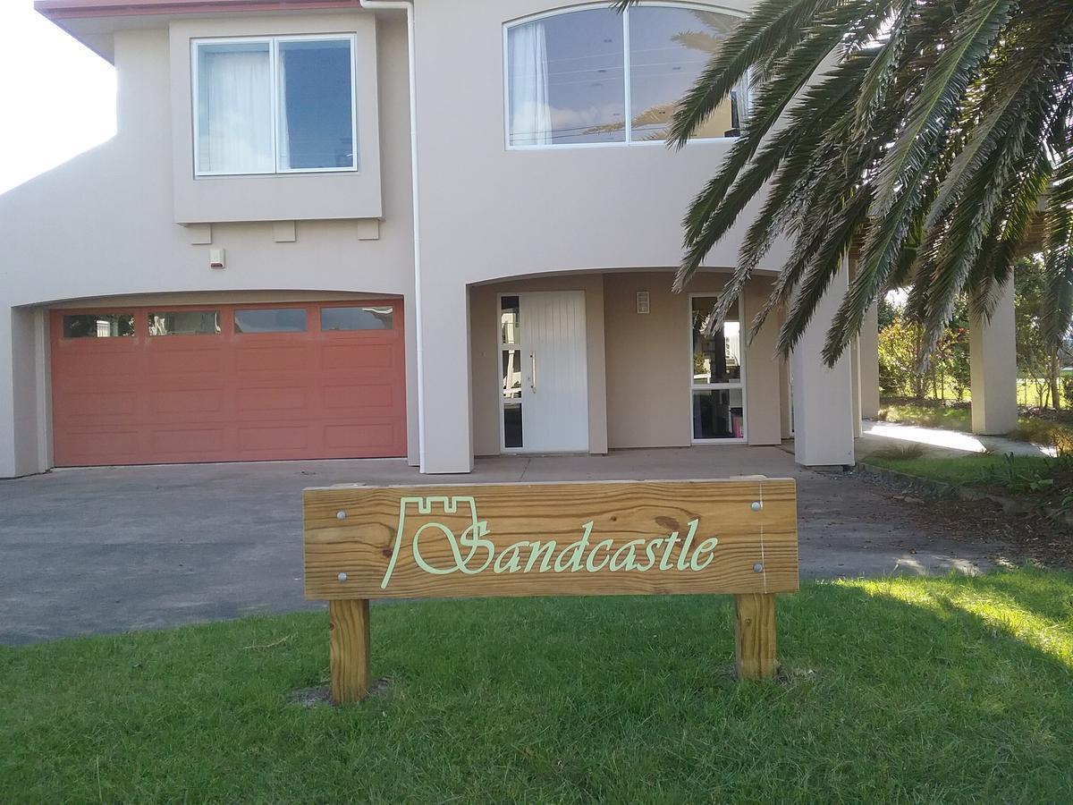 Sandcastle Bnb Ruakaka Bagian luar foto