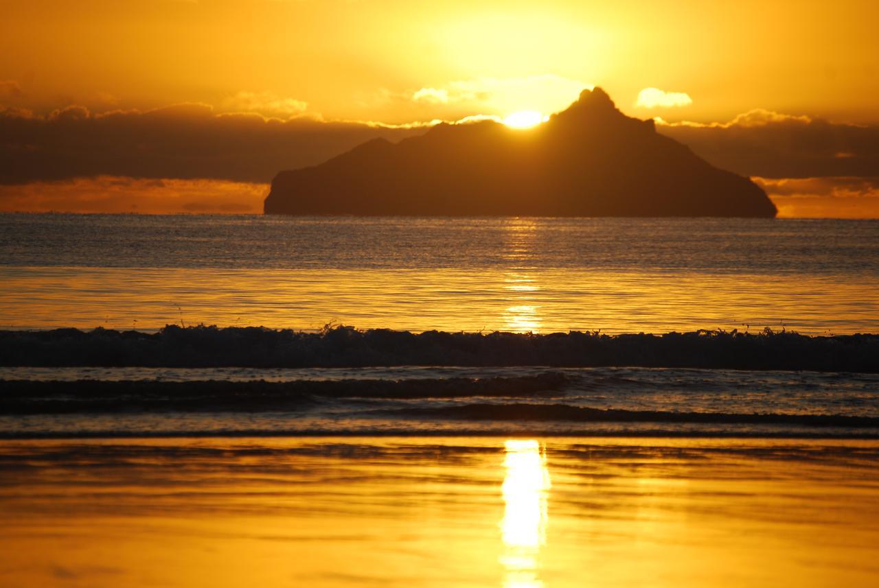 Sandcastle Bnb Ruakaka Bagian luar foto