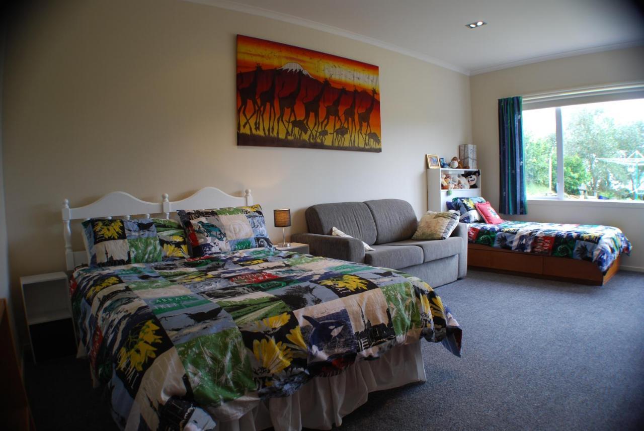 Sandcastle Bnb Ruakaka Bagian luar foto